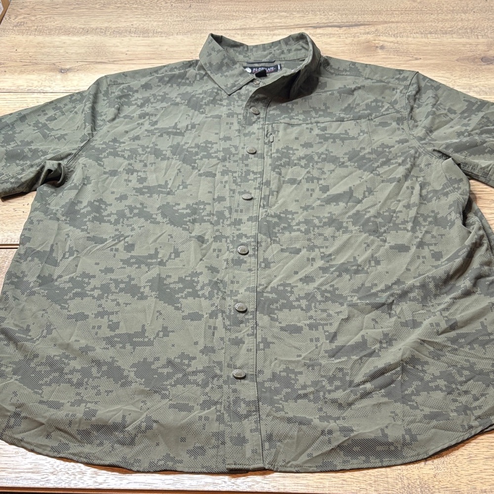 Men’s Alaskan Hardgear Chilkat River Shirt Size XL Olive Color Digital Camo